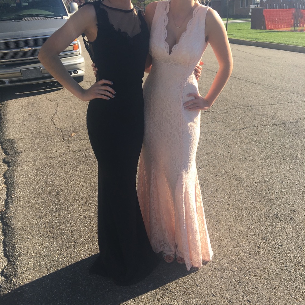 Prom dress - Picture 3 of 3